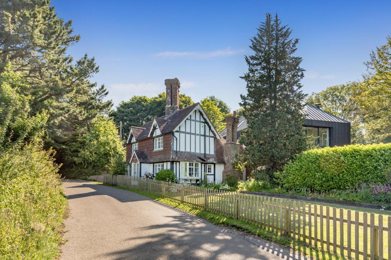 Danny Lodge - Country Cottage Near Brighton By Huluki Sussex Stays Hurstpierpoint Экстерьер фото